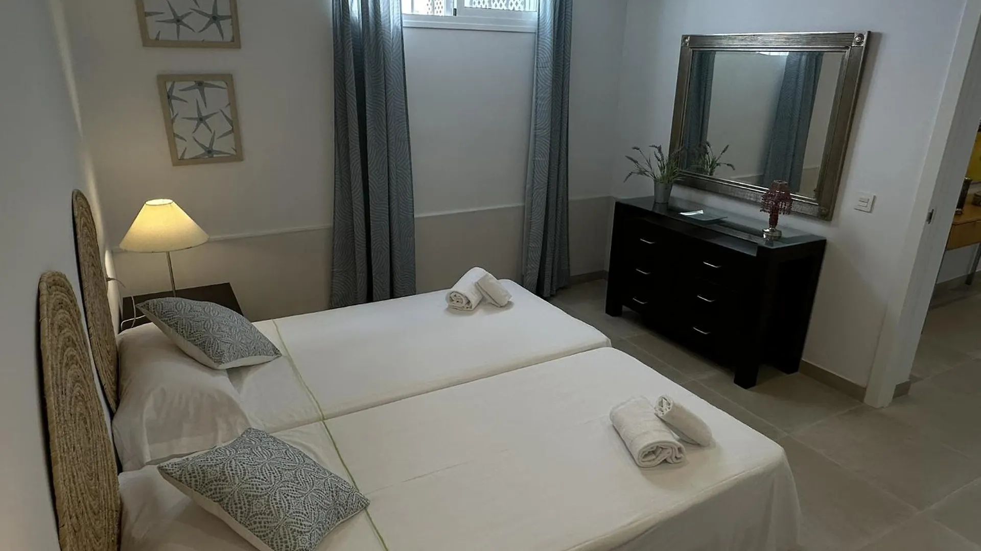 Nerja Paradise Rentals - Villa Calazul